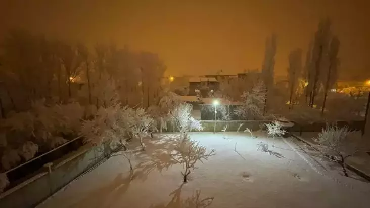 Van’da Eğitime Yoğun Kar Sebebiyle Ara Verildi